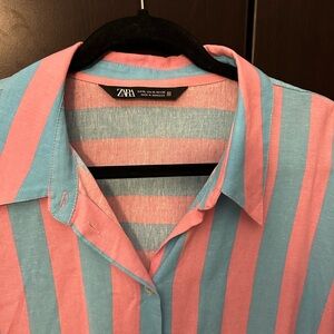 Zara Women’s Casual Pink and Blue Button Down Shirt